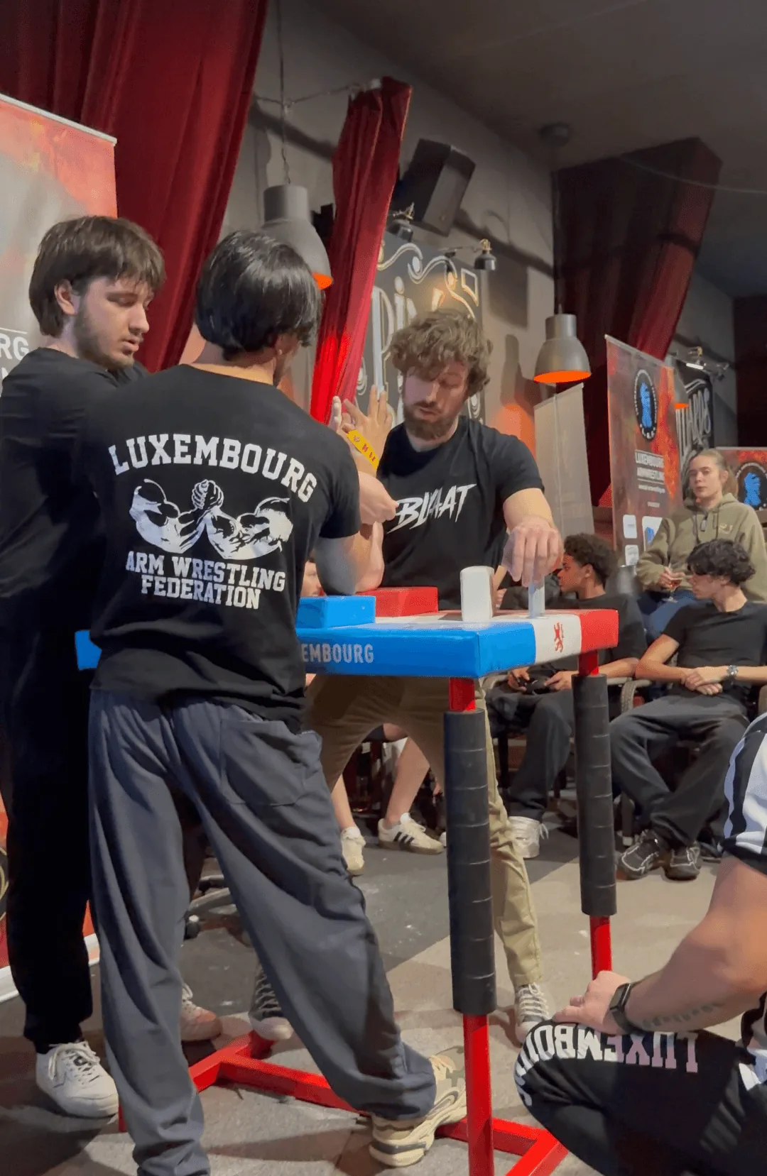 Entraînement sur table officielle LAF — position de sécurité correcte à l'ACS Strassen